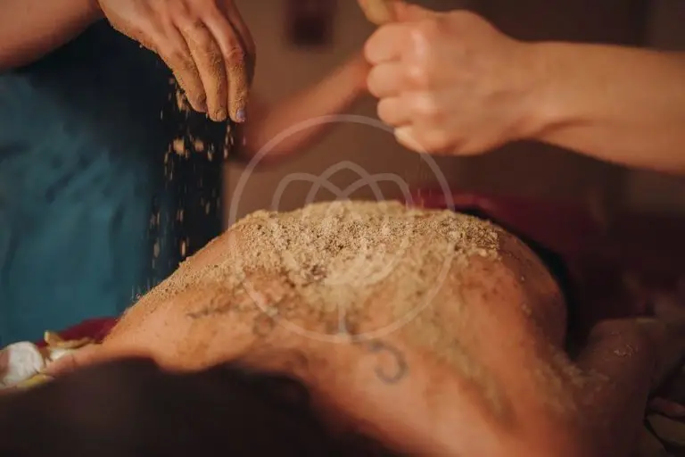 Энергетический очищающий массаж Удвартана